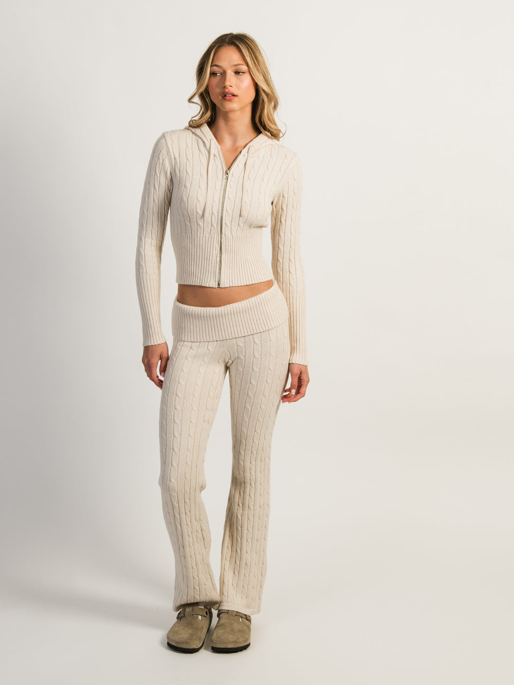 HARLOW BROOKE CABLE KNIT SWEATER - OATMEAL