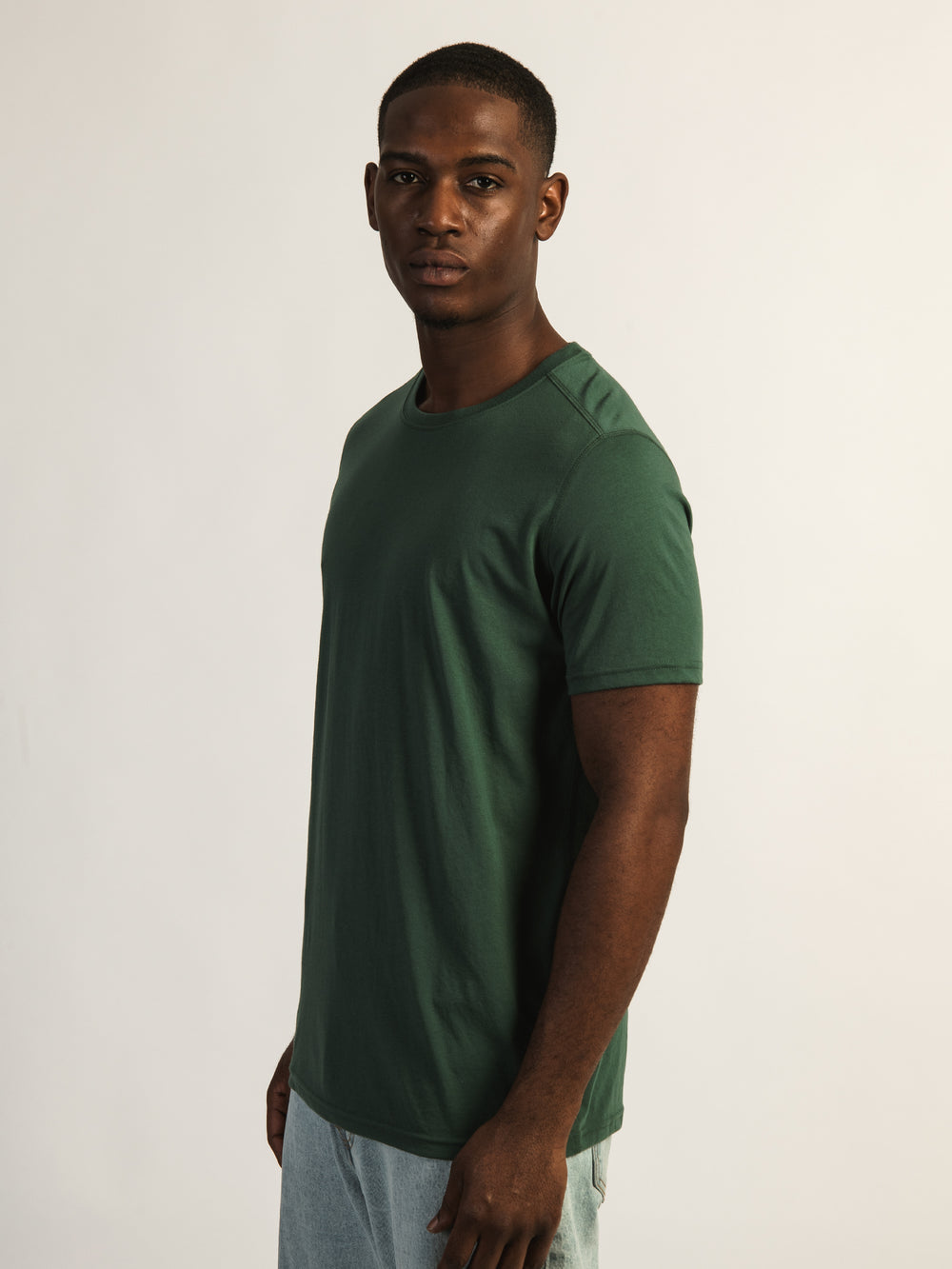VICTOR CREWNECK - GREEN