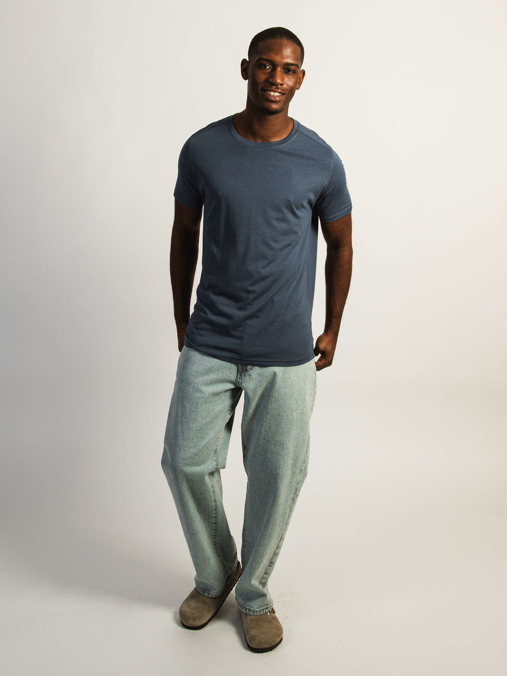 VICTOR CREWNECK - PERIWINKLE