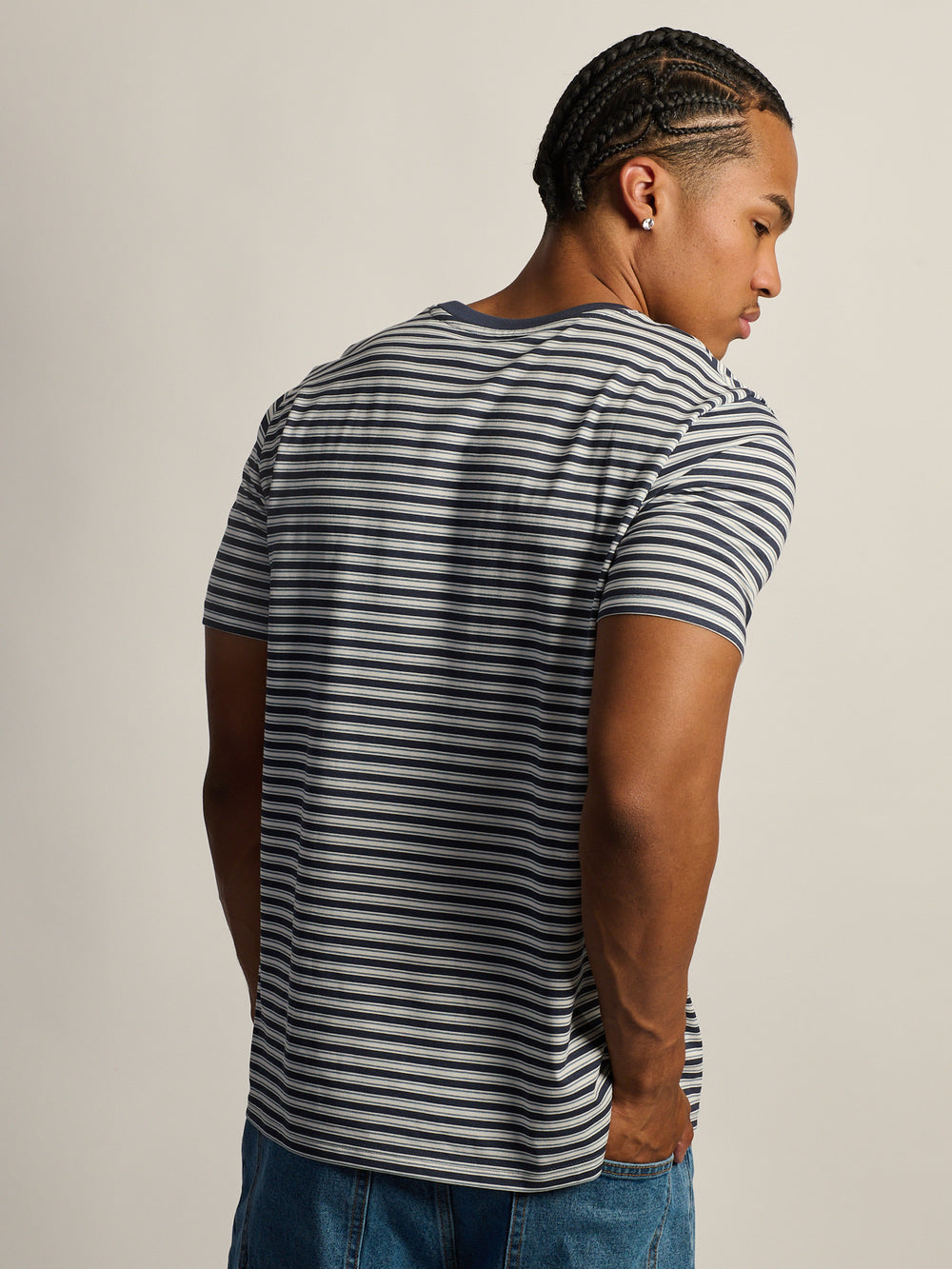 BOATHOUSE STRIPED VICTOR CREWNECK TEE - CARBON NAVY