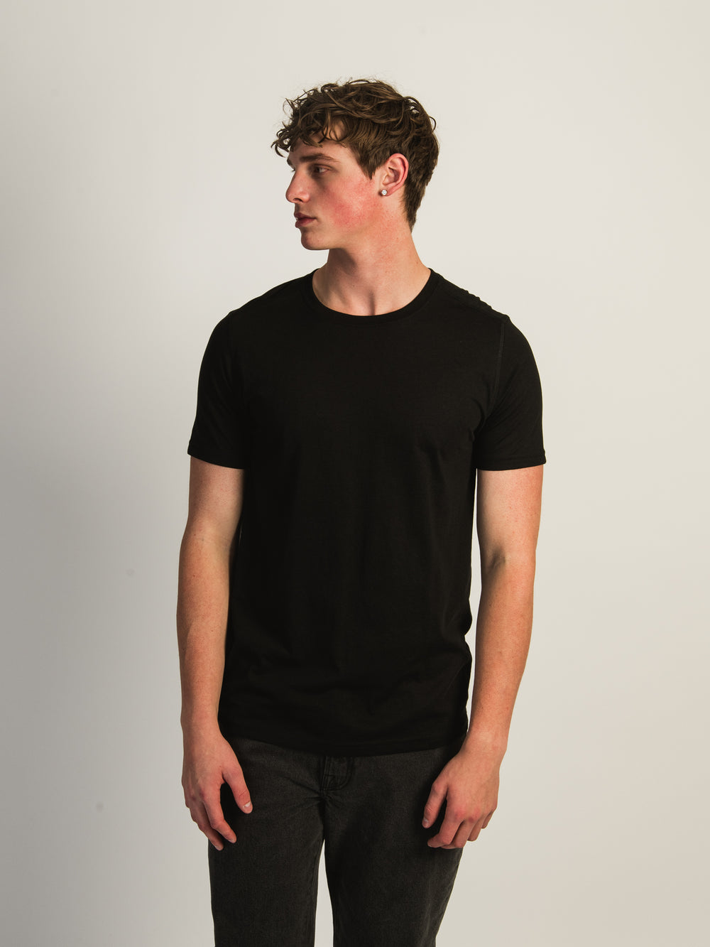 VICTOR CREWNECK TEE - BLACK