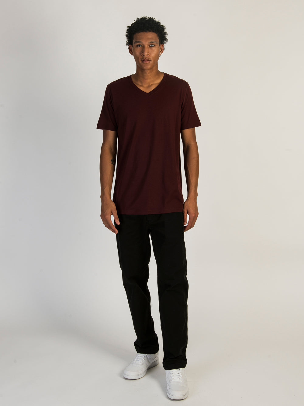 VICTOR V-NECK TEE - PORT