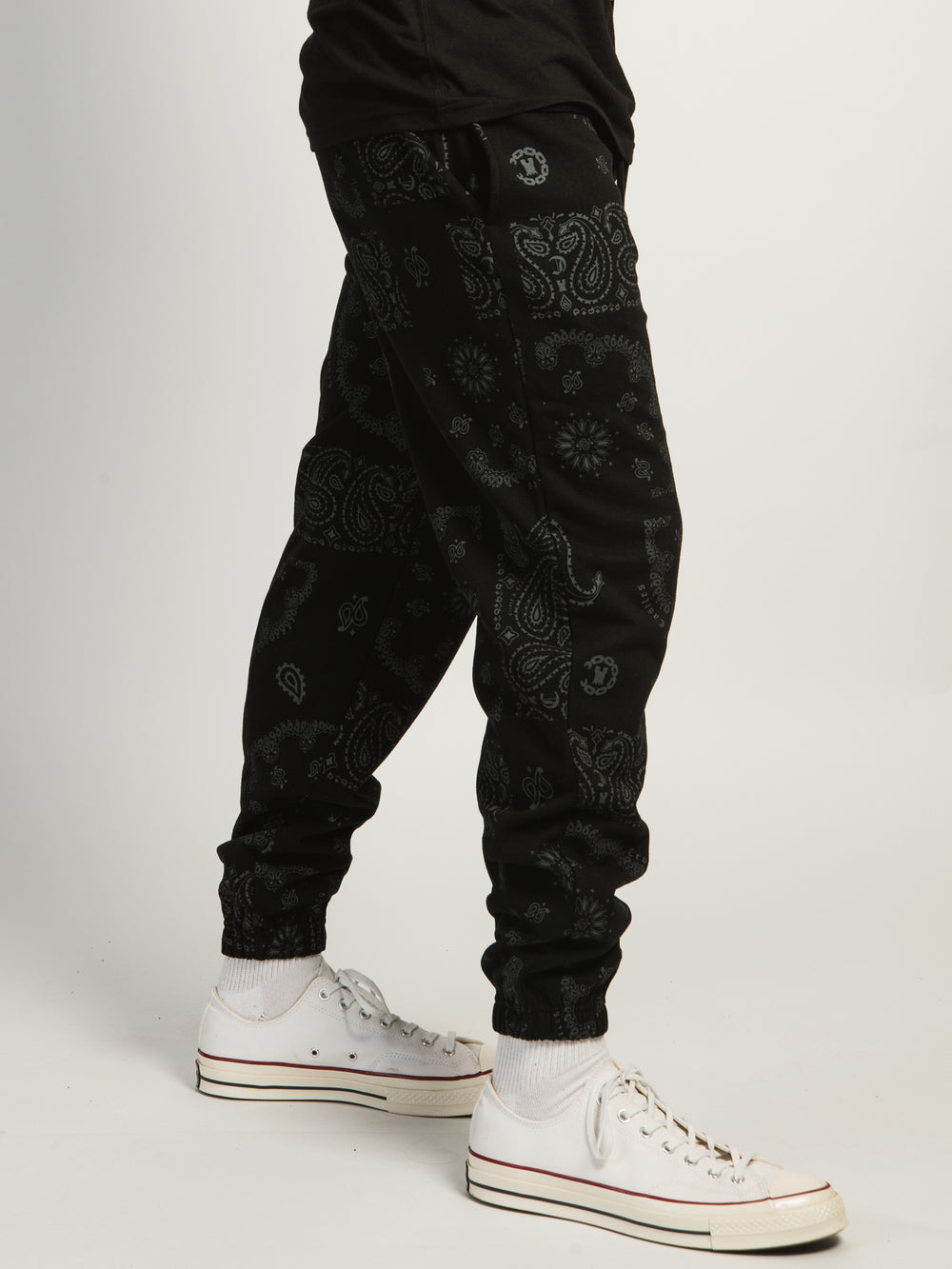 CROOKS & CASTLES GOTHIC AOP PAISLEY JOGGER