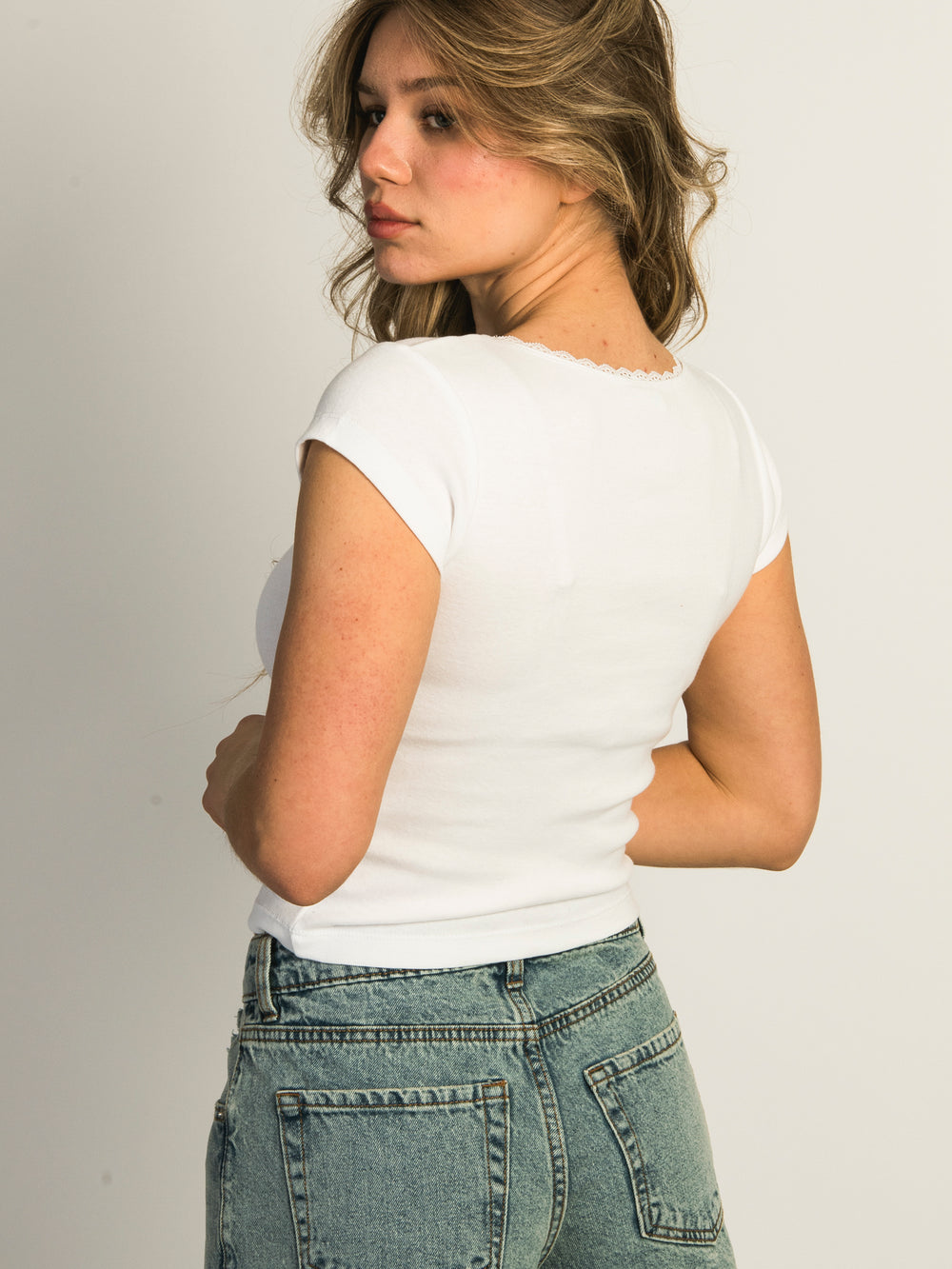 HARLOW EMMA TEE - WHITE