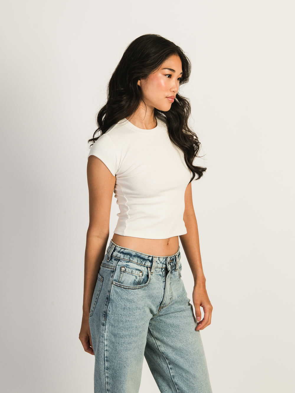 HARLOW ESSENTIAL RIBBED BABY TEE - OFF WHITE