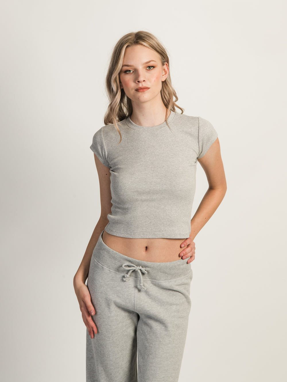 HARLOW ESSENTIAL RIBBED MELANGE BABY TEE - HEATHER GREY