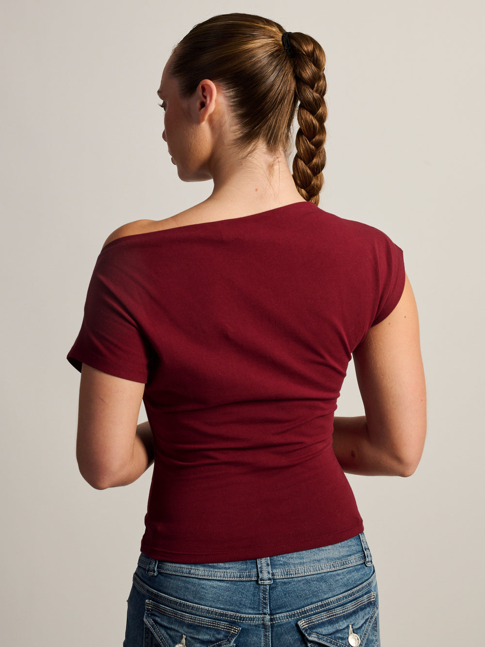 HARLOW SLOANE TEE - BURGUNDY