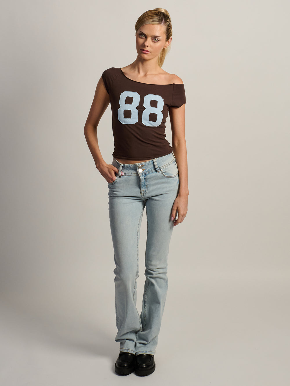 HARLOW CLAIRE TEE 88 - BROWN