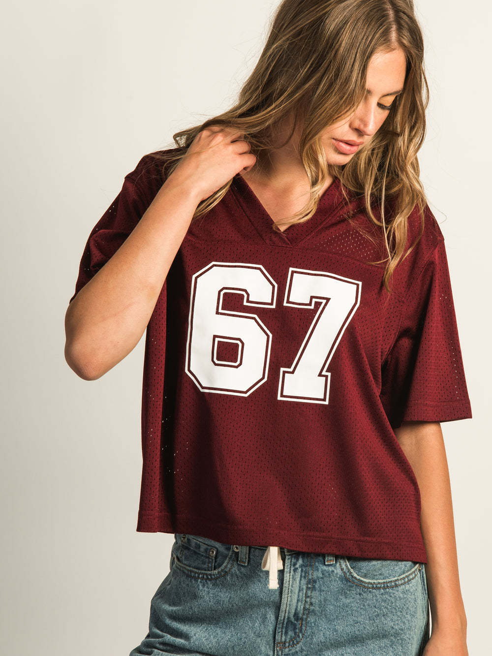 HARLOW PINNY TEE - BURGUNDY