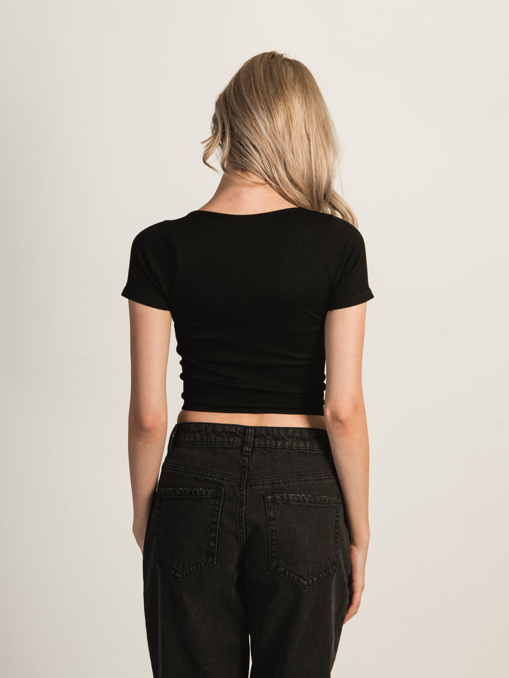 HARLOW SQUARENECK SEAMLESS TEE - BLACK