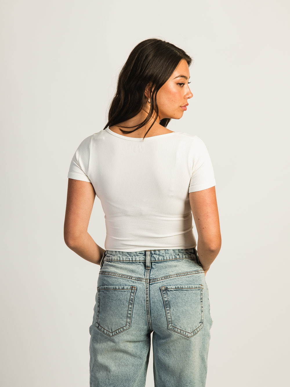 HARLOW SQUARENECK SEAMLESS TEE - OFF WHITE