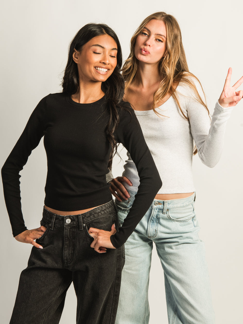HARLOW ESSENTIAL LONG SLEEVE SCOOPNECK - CLOUD