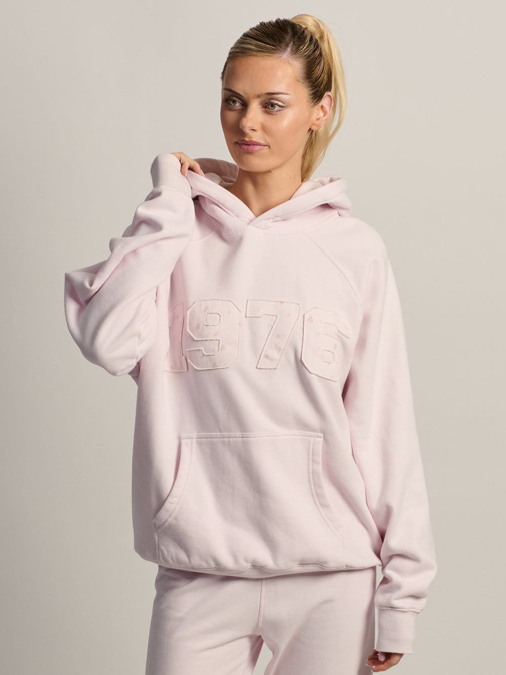 HARLOW CLOUD HOODIE - APPLIQUE - BABY PINK