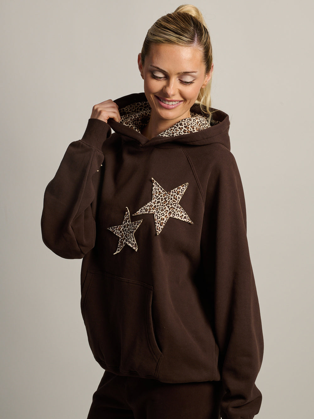 HARLOW CLOUD HOODIE - APPLIQUE - BROWN