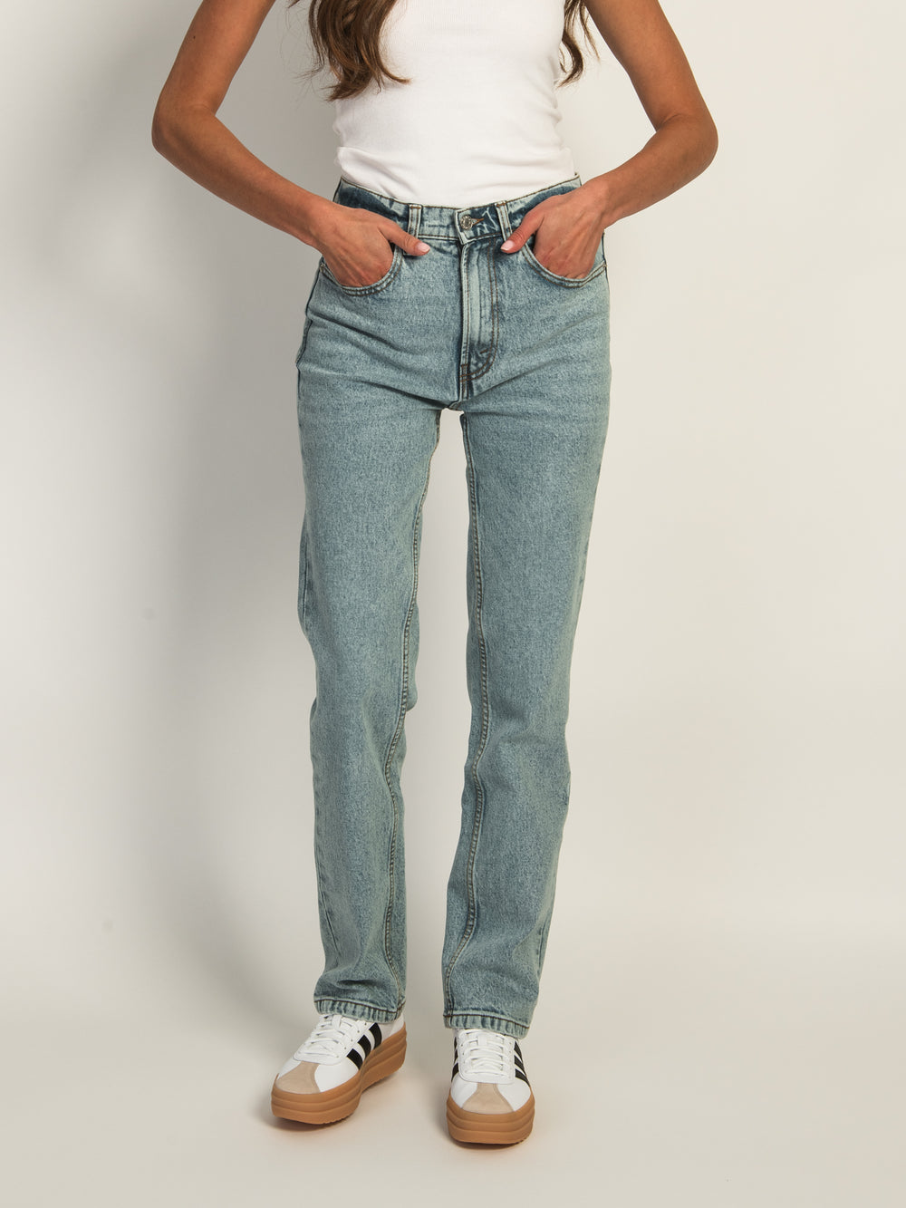 HARLOW HIGH-RISE STRAIGHT JEAN - LIGHT WASH