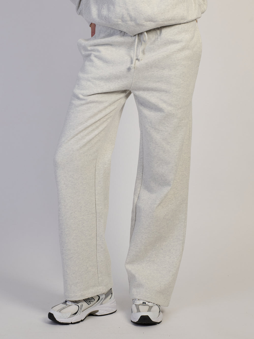 HARLOW STELLA STRAIGHT LEG SWEATPANT - CLOUD