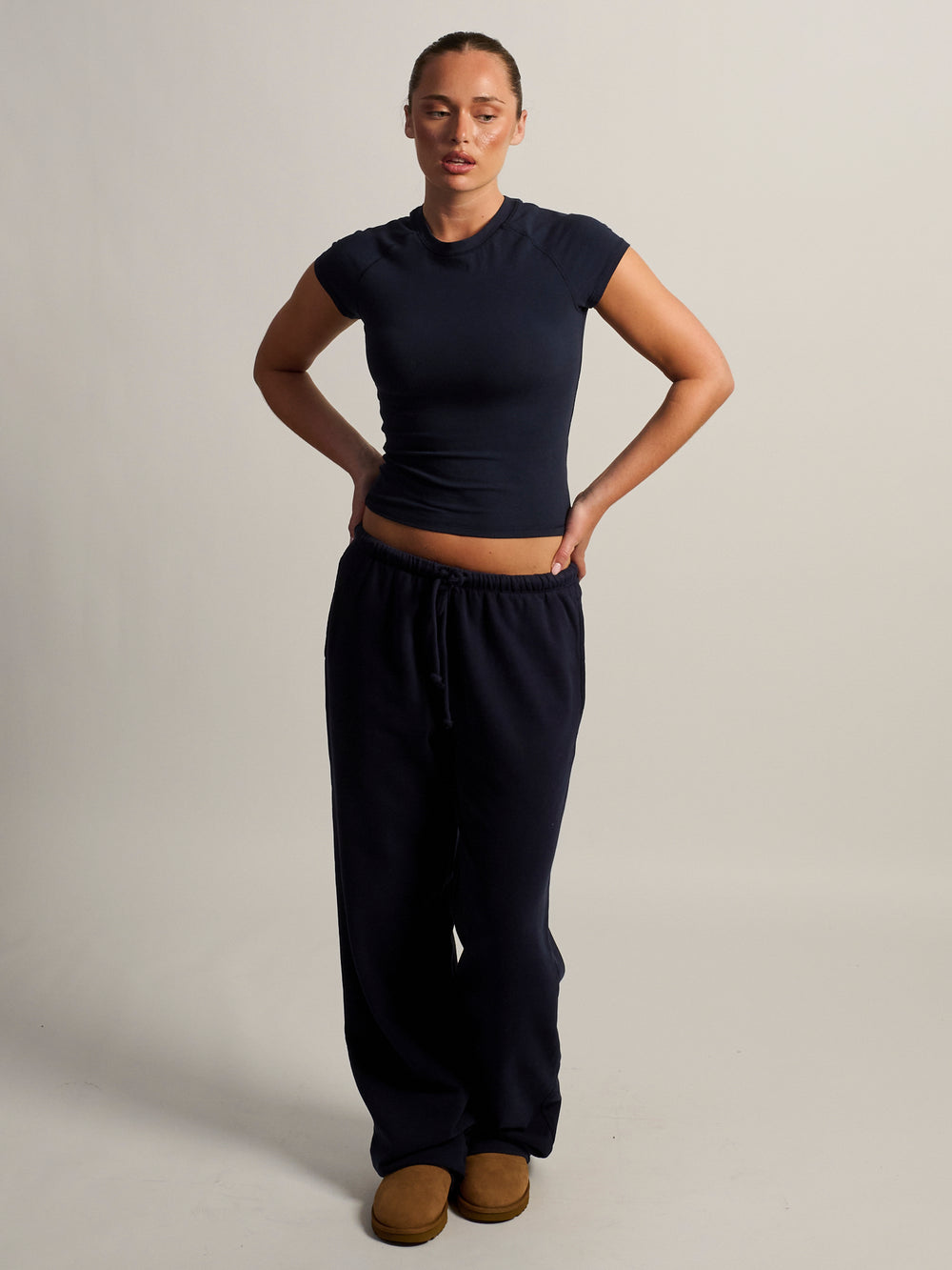 HARLOW STELLA STRAIGHT LEG SWEATPANT - NAVY