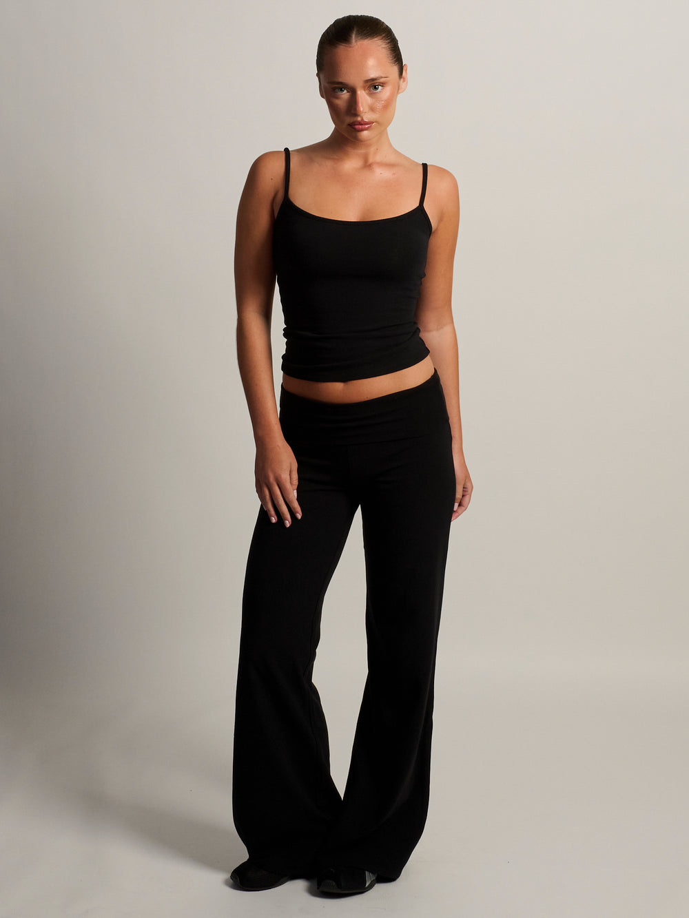 HARLOW ESSENTIAL FOLDOVER WIDE LEG PANT - BLACK
