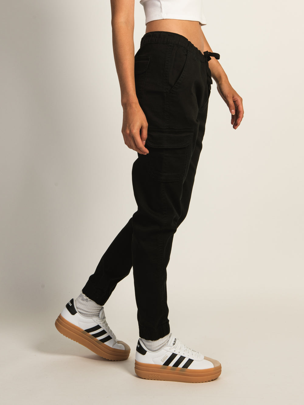 HARLOW DALLAS HYBRID JOGGER - BLACK