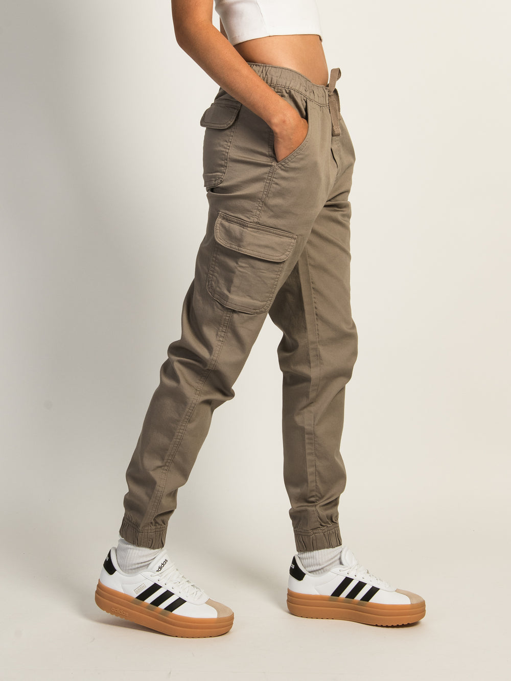 HARLOW DALLAS HYBRID JOGGER - MOCHA
