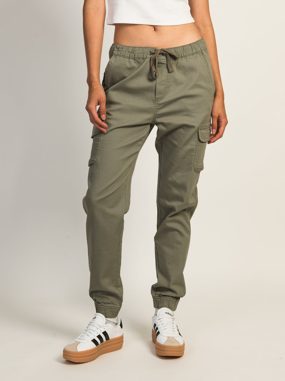 HARLOW DALLAS HYBRID JOGGER - OLIVE