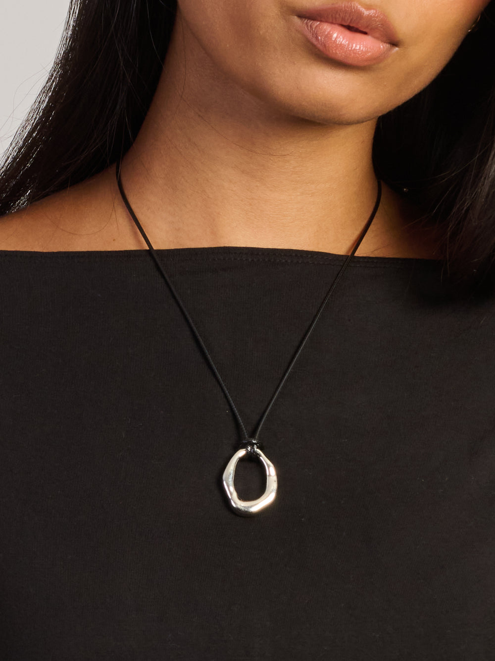 HARLOW NORA NECKLACE - SILVER