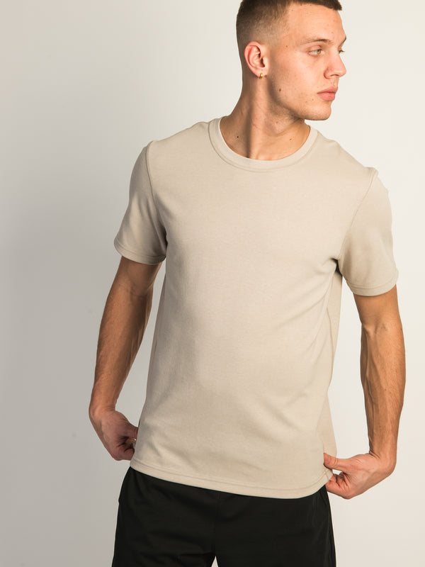 KOLBY KEEP COOL TEE - PEBBLE