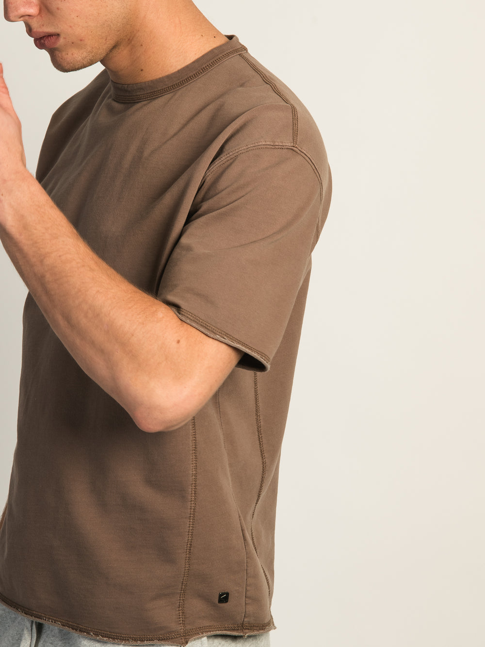 KOLBY OVERSIZED FRENCH TERRY TEE - BROWN