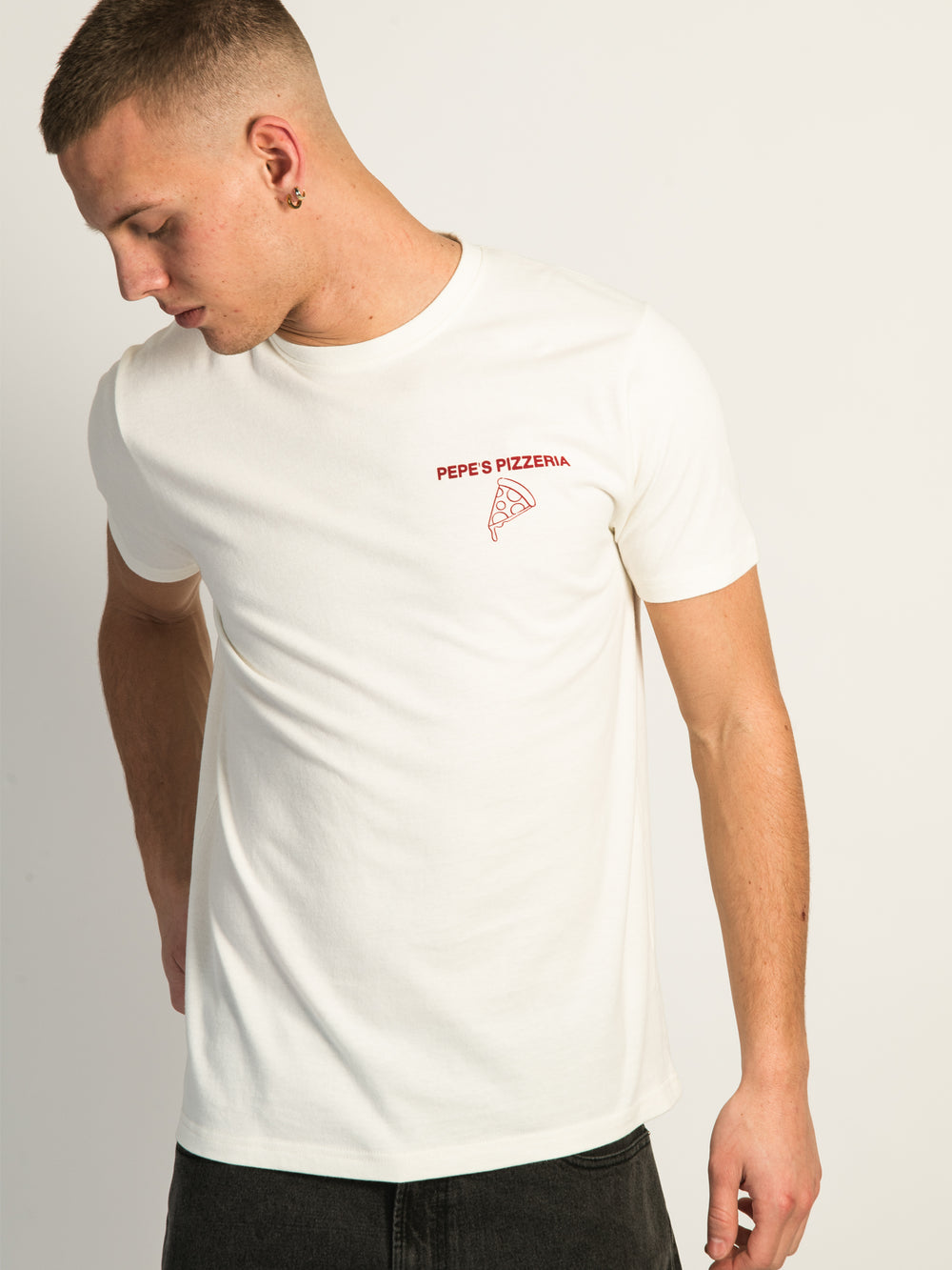 KOLBY GRAPHIC T-SHIRT- PEPE'S PIZZERIA