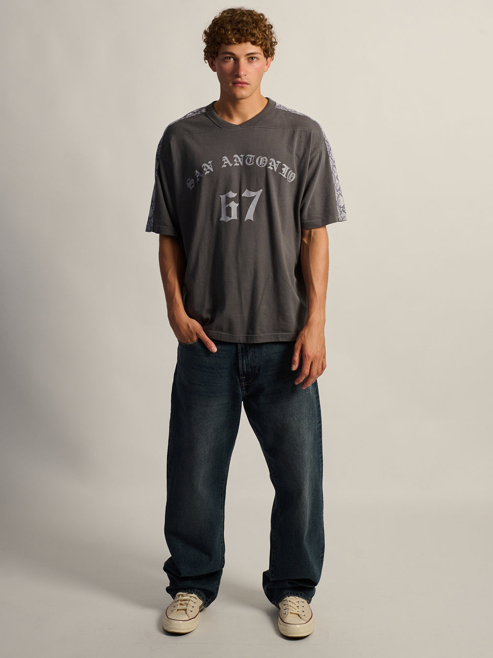 KOLBY LOOSE FIT FOOTBALL TEE - CHARCOAL