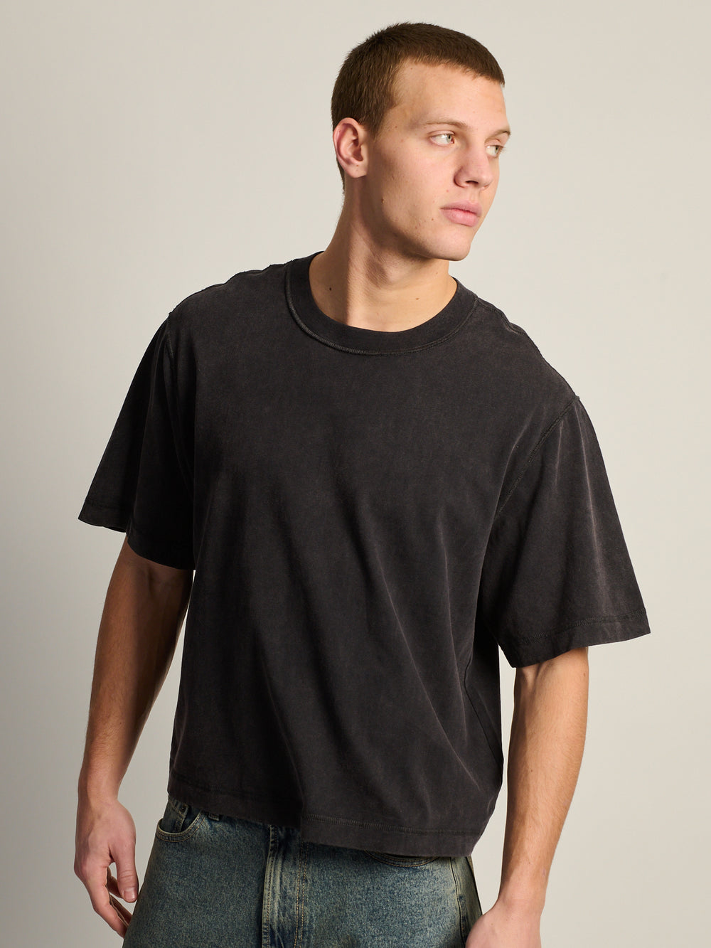 KOLBY SHORT CUT VINTAGE TEE - BLACK