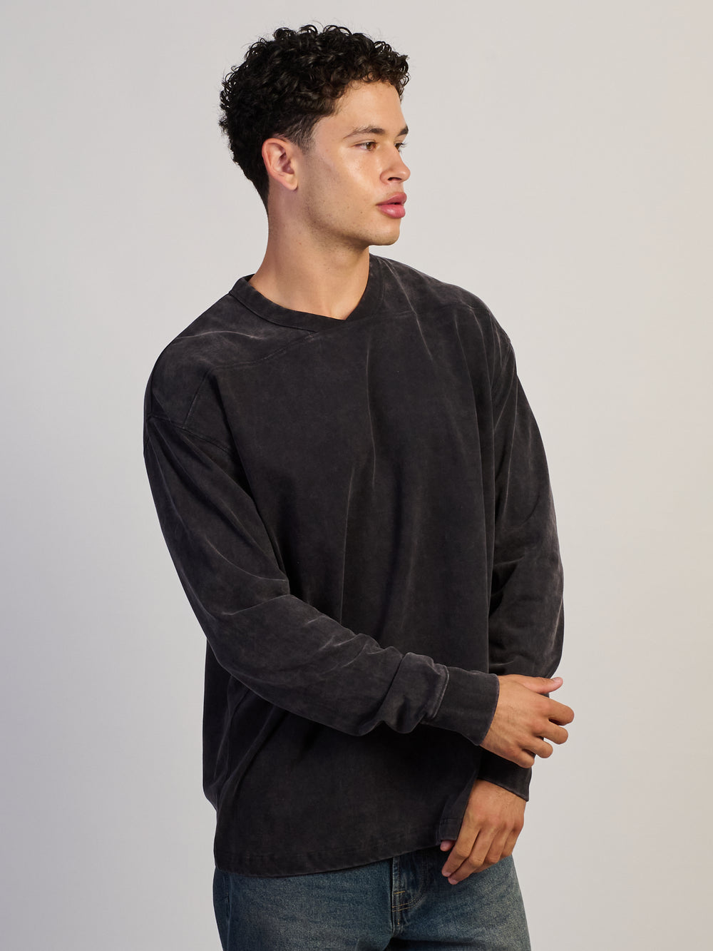 LONG SLEEVE HEAVYWEIGHT FOOTBALL TEE - VINTAGE BLACK