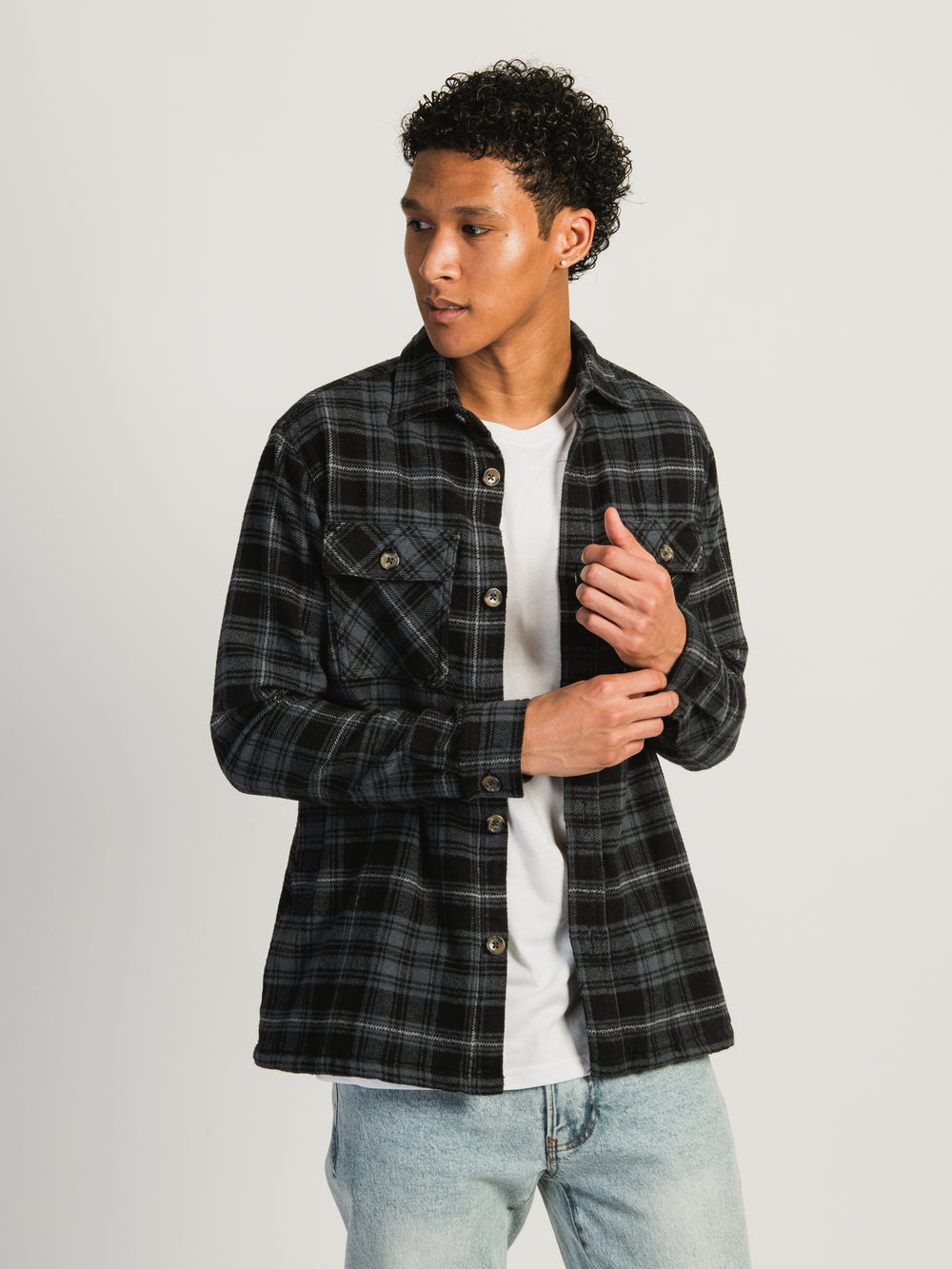 KOLBY OVERSIZED BUTTON UP - BLACK