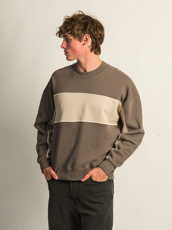 KOLBY STRIPED RELAXED CREW FIT - IRON