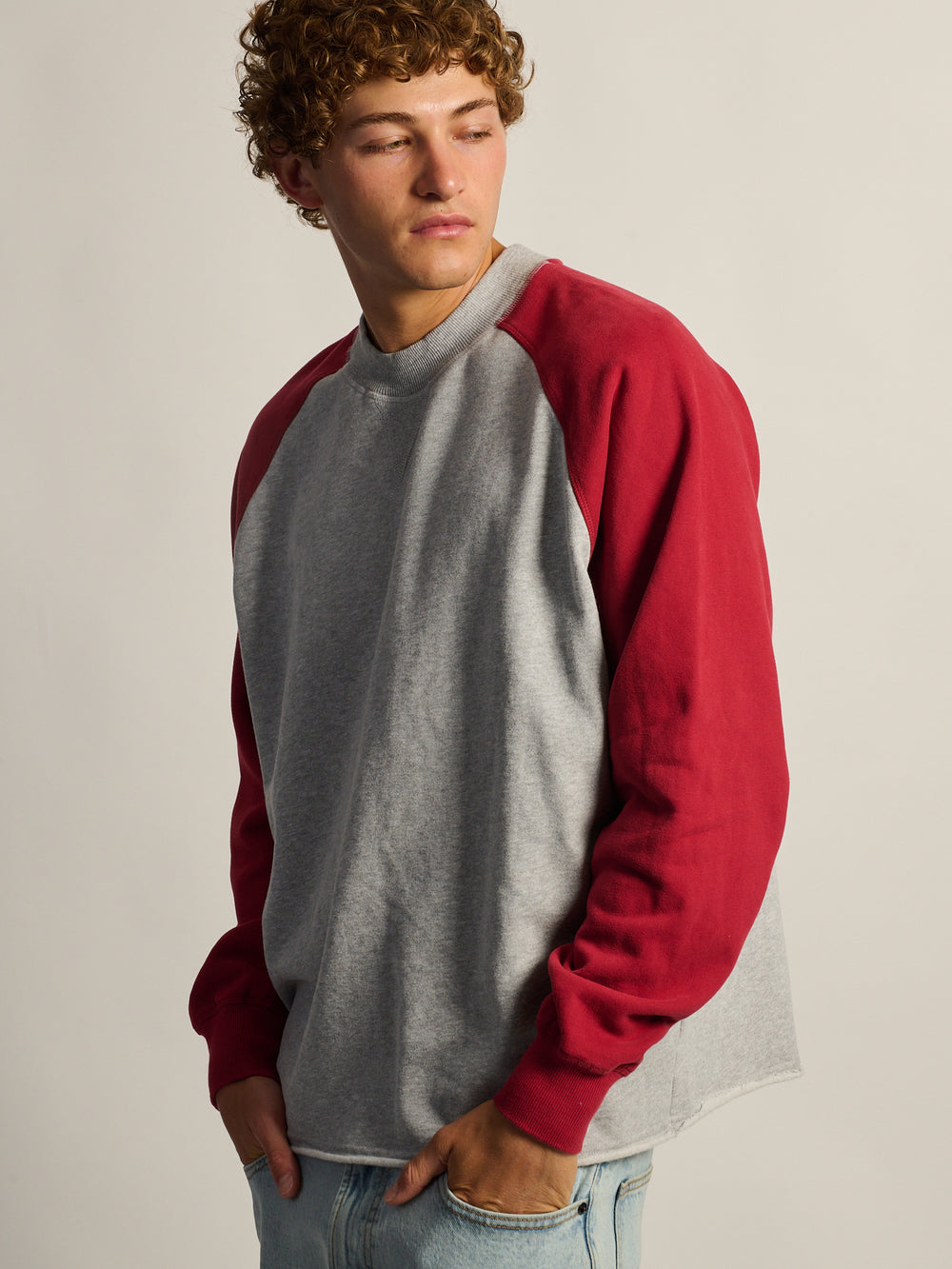 KOLBY RAGLAN CREW HOODIE - RED