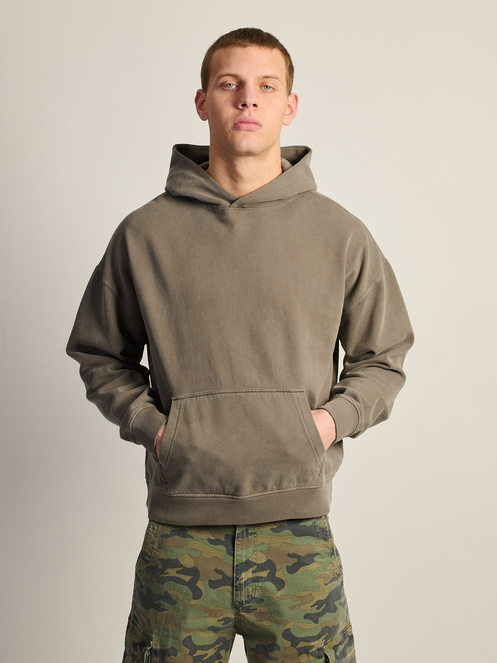 KOLBY RELAXED FIT HOODIE - IRON