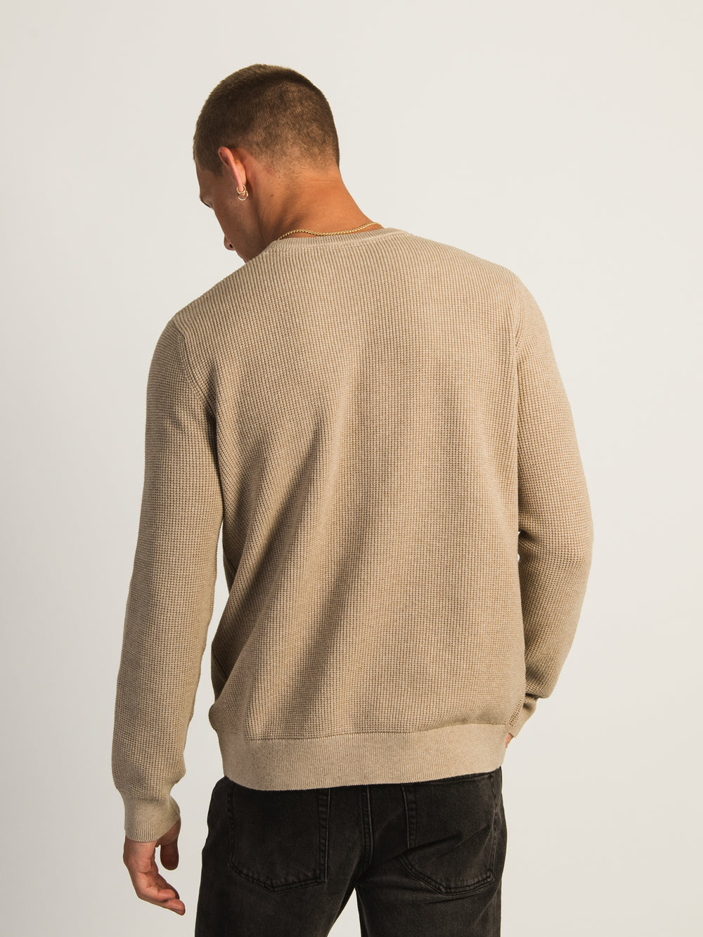 KOLBY WAFFLE KNIT CREW - TAUPE