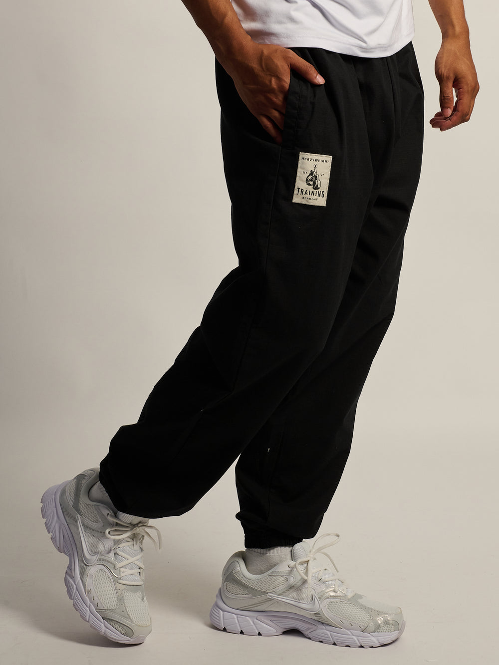 KOLBY TRAINING PANT - BLACK