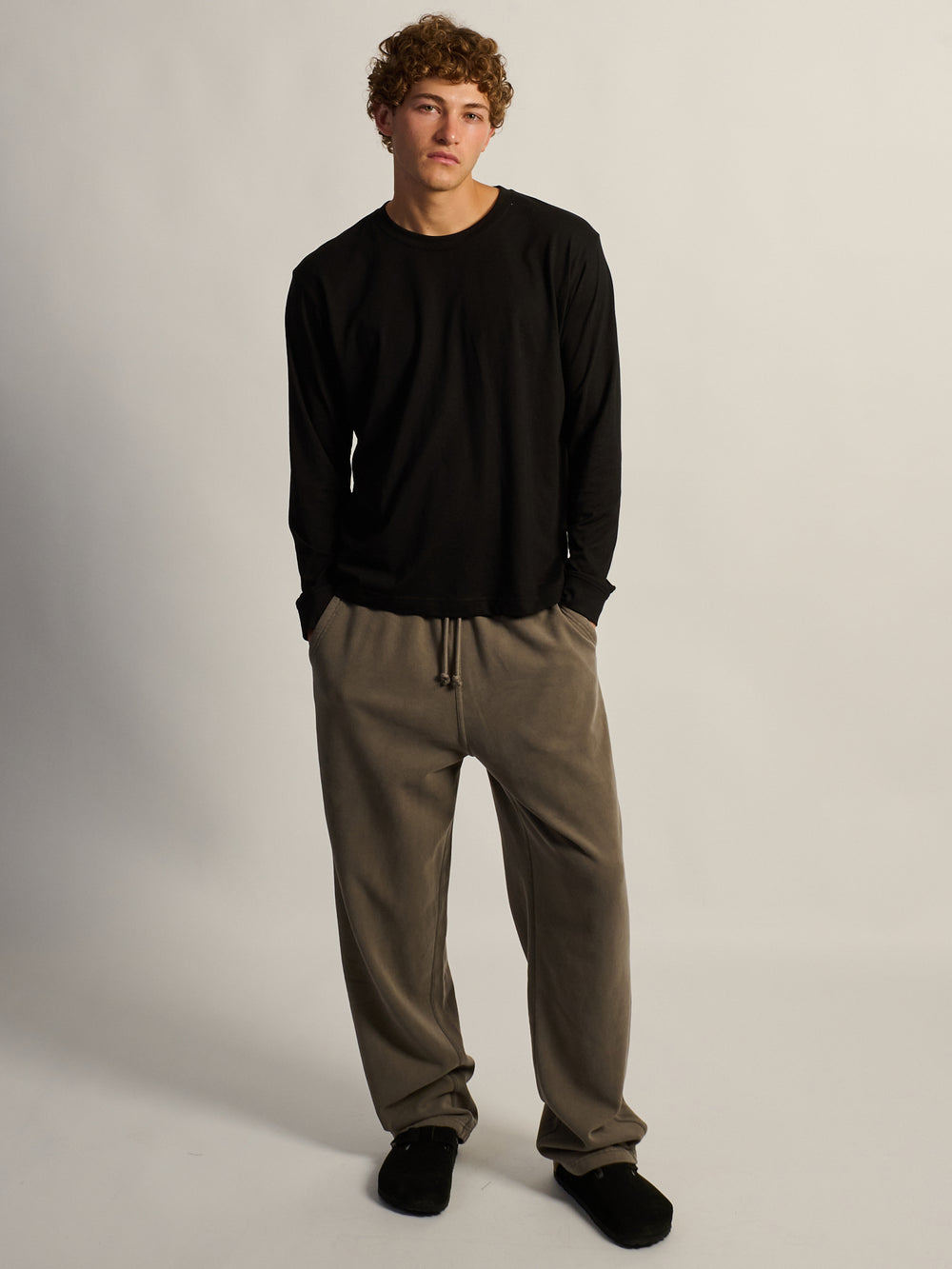 KOLBY BAGGY SWEATPANT - IRON
