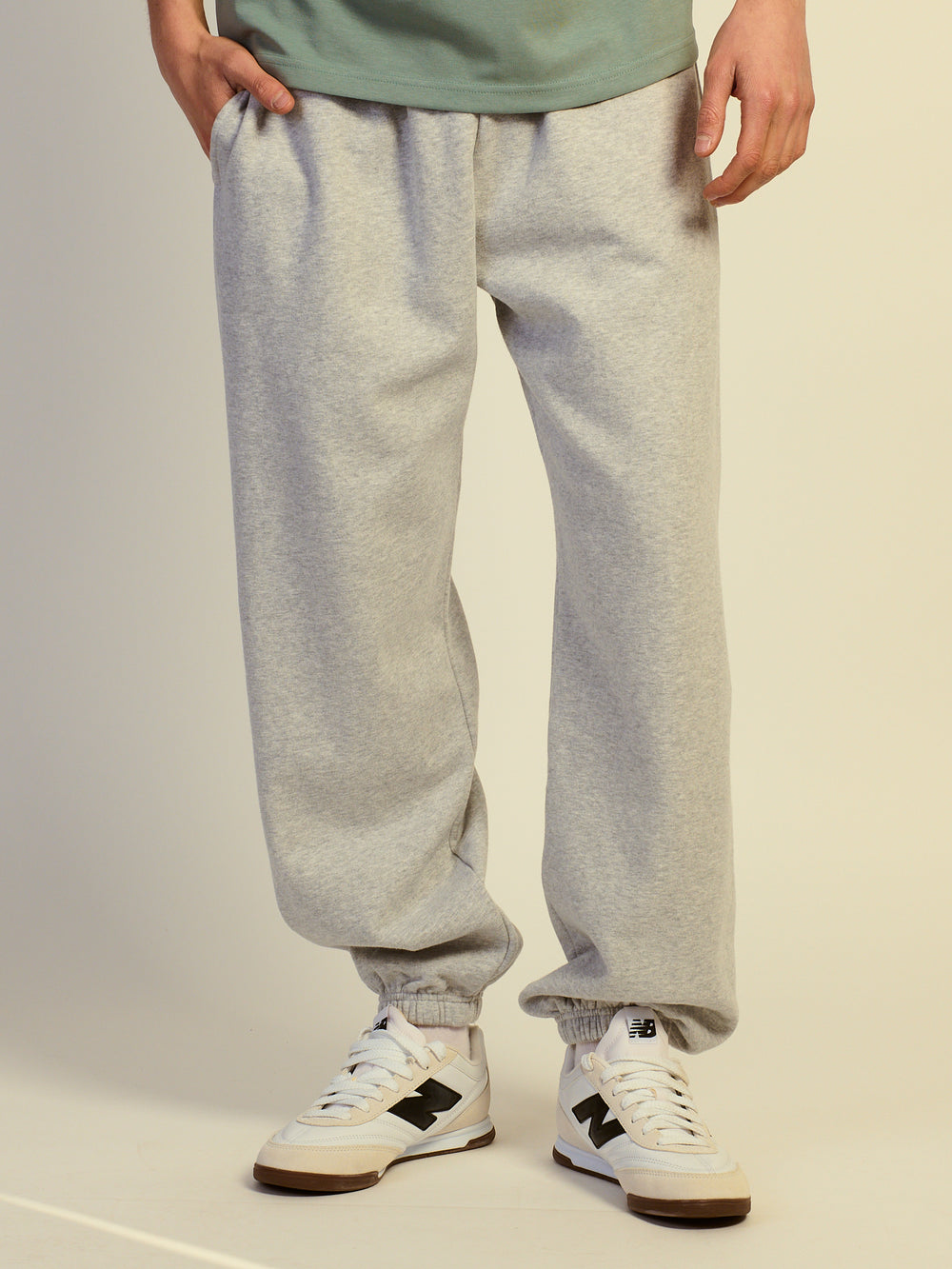 KOLBY BAGGY FLEECE JOGGER - HEATHER GREY