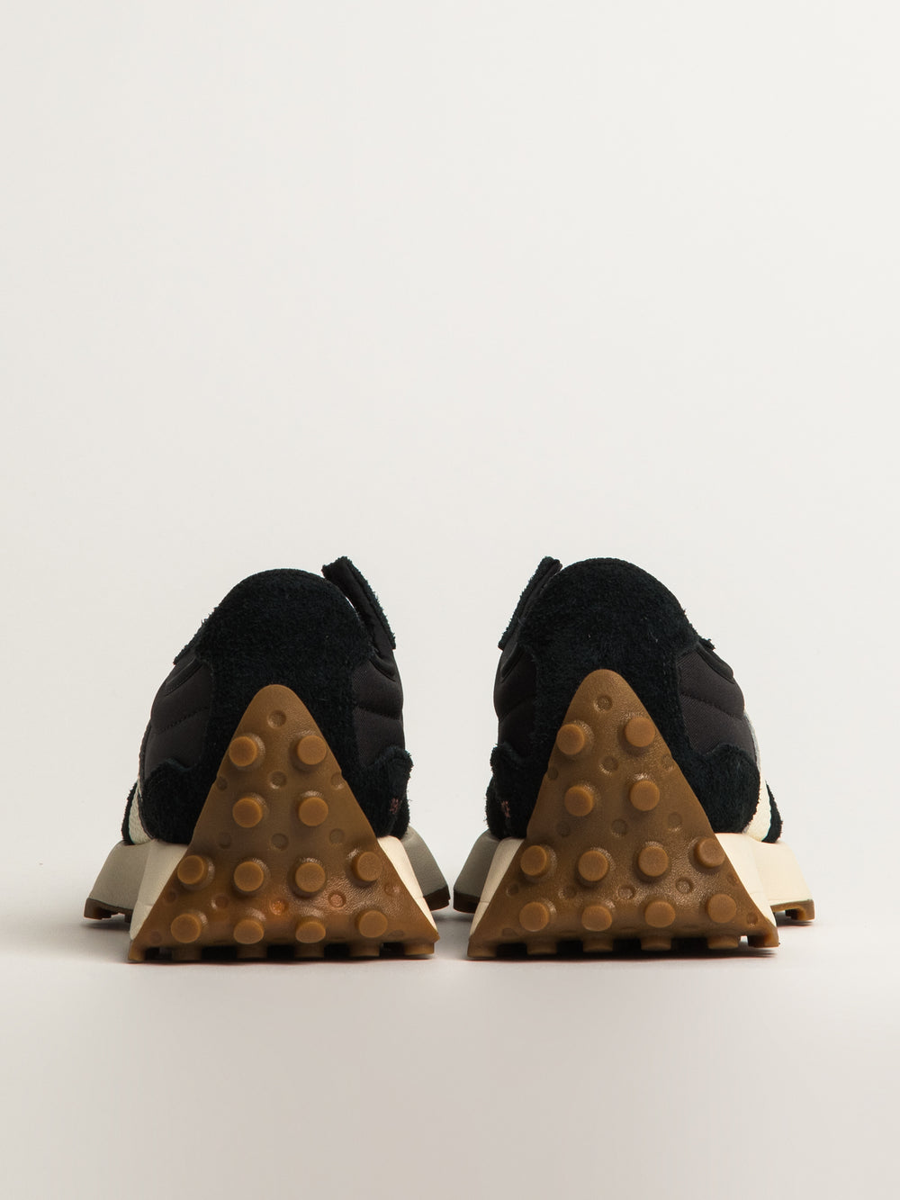 WOMENS NEW BALANCE THE 327 SNEAKER - BLACK