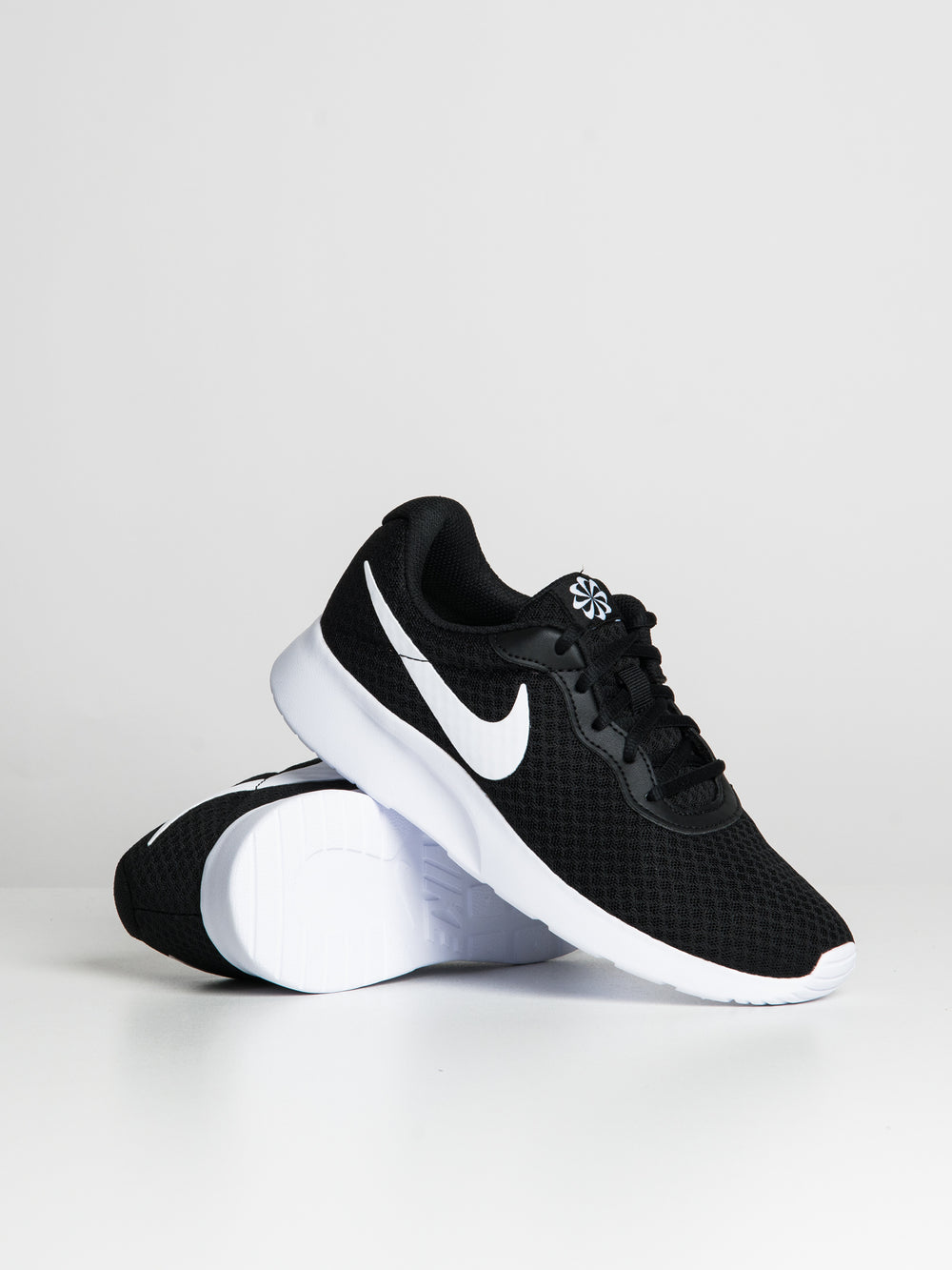 WOMENS NIKE TANJUN SNEAKER