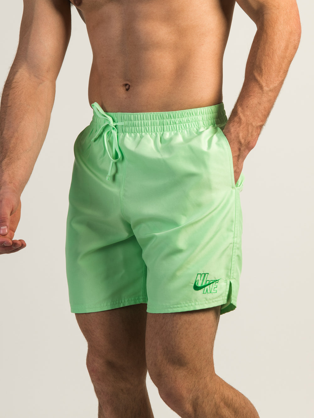 NIKE ESSENTIAL LAP 7" VOLLEY SHORT