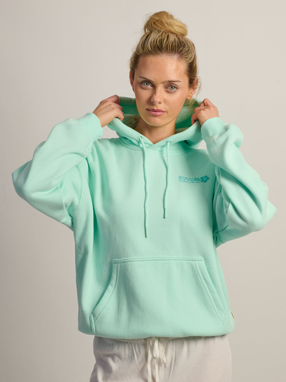 RIP CURL SURF PUFF HERITAGE HOODIE - LIGHT BLUE