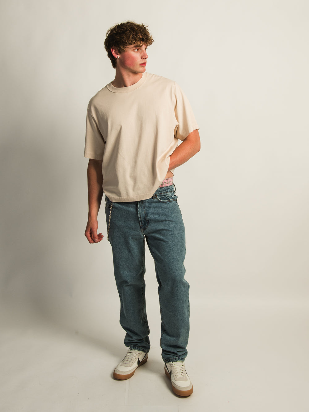 TAINTED LOOSE FIT DENIM - MID WASH