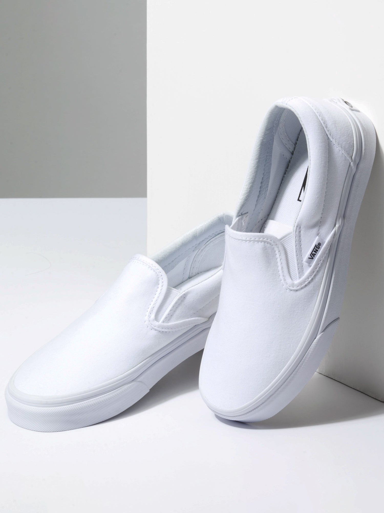 MENS VANS CLASSIC SLIP ON TRUE WHITE CANVAS SHOES