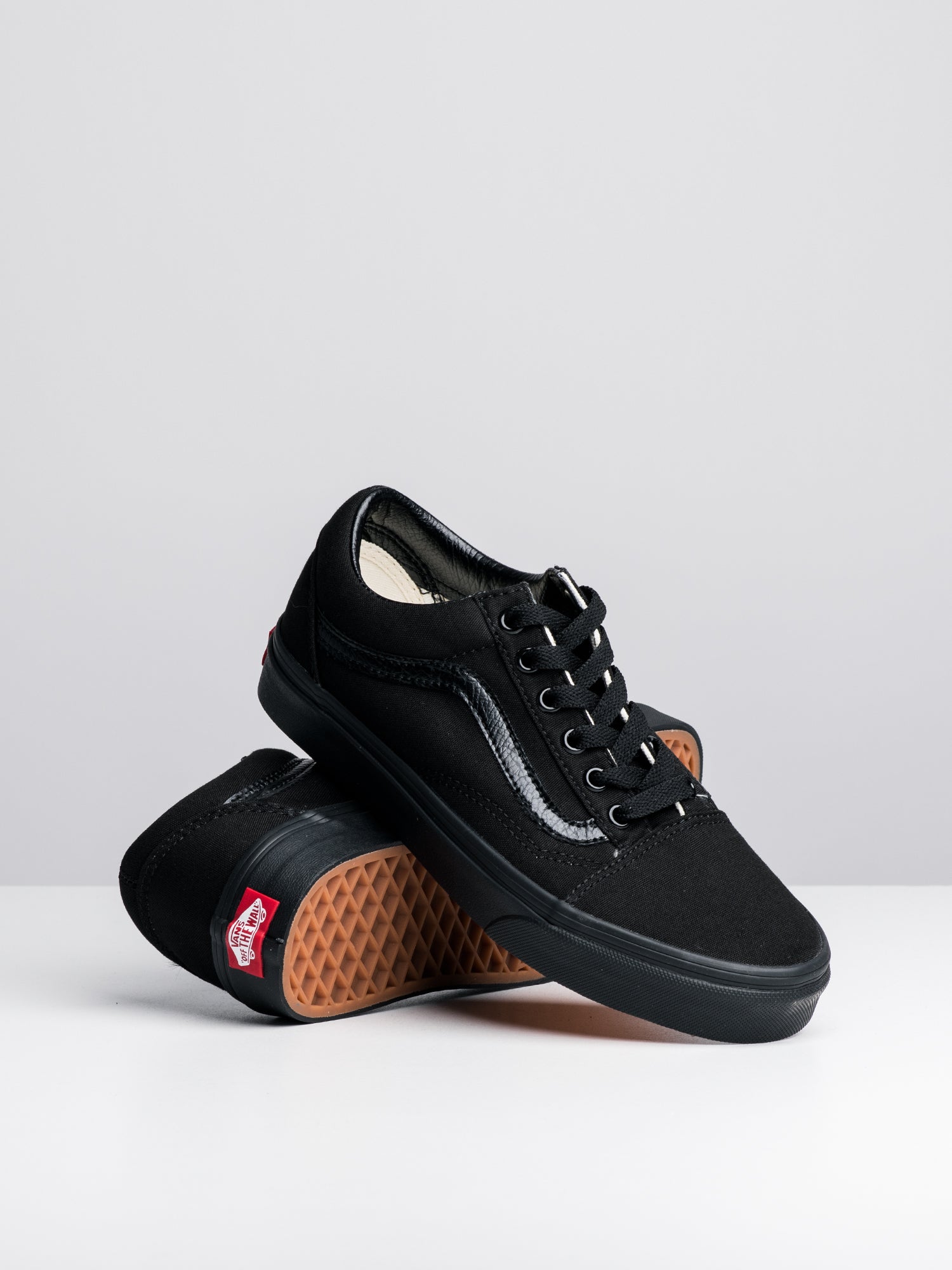 All black ladies vans online