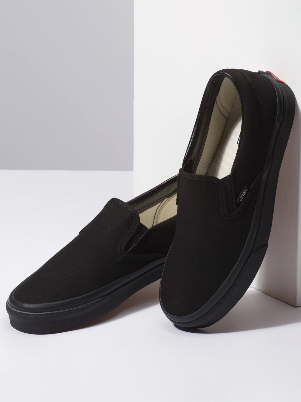 WOMENS VANS CLASSIC SLIP-ON CANVAS SHOES